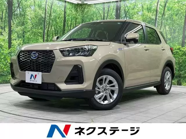 クロスビーは「人気がない」は本当？噂の真相、魅力や比較したい車種も紹介！