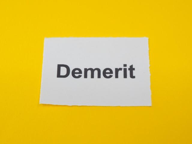 FF車(フロントエンジン・フロントドライブ)とは?FR車との違いを解説