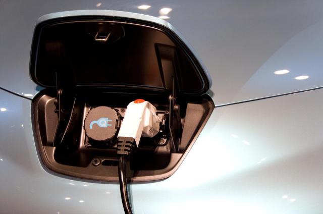 日産 アリアにかかるのは燃費ではなく電費？航続距離や充電費用などを詳しく解説