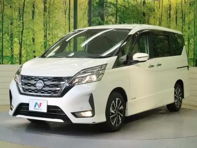 セレナとは?5代目モデルまでの登場の歴史や魅力を徹底解説