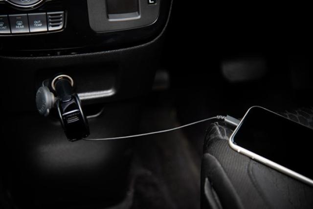 車携帯充電器の選び方から安全対策まで!バッテリー負荷を抑える使用法