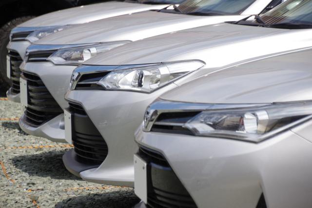 トヨタ・アクアとホンダ・フィットの特徴は？2大コンパクトカーの魅力を比較