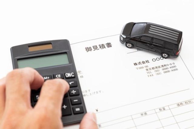 【2024年版】中古車価格が推移する要因は?安い時期と現状をチェック