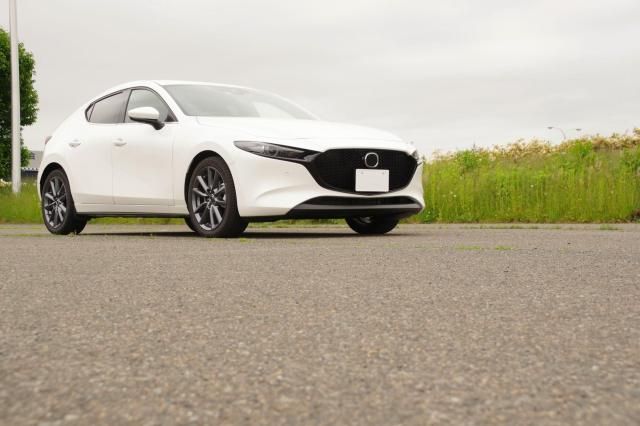 マツダ3のマイナーチェンジでの変更点は?今までの改良内容やライバル車種