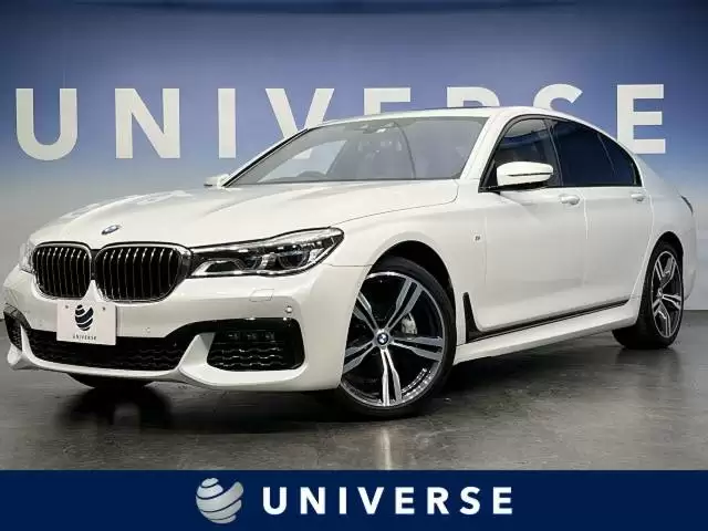 レクサス LS 600hLを現行モデルと比較！中古車がないときの選択肢も