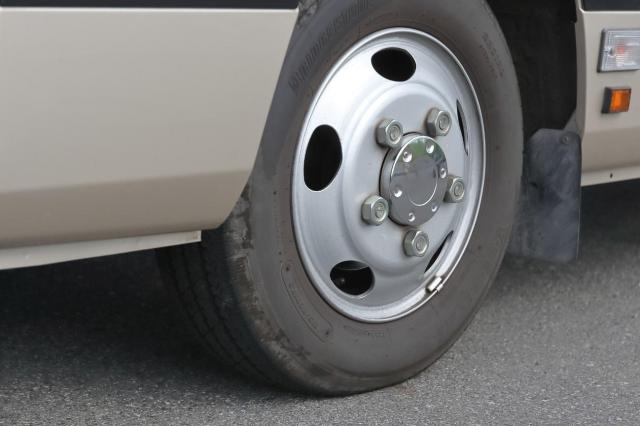 車の泥除け(マッドガード)は必要なのか?効果から取り付け方法まで徹底解説