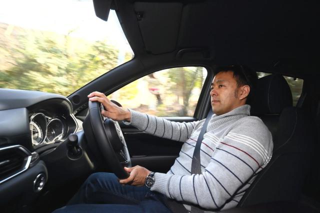 車のピラーとは?種類ごとの役割やピラーレス構造について解説