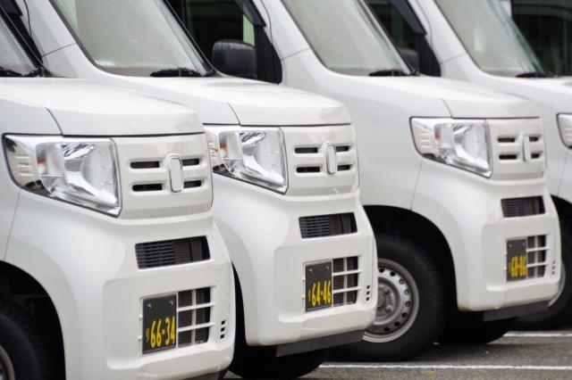 車のピラーとは?種類ごとの役割やピラーレス構造について解説