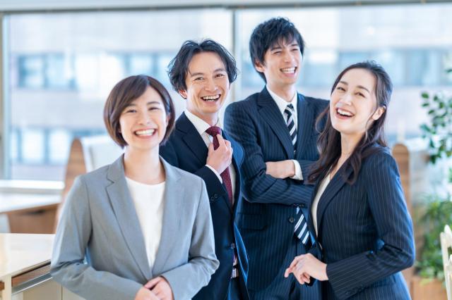 車のピラーとは?種類ごとの役割やピラーレス構造について解説