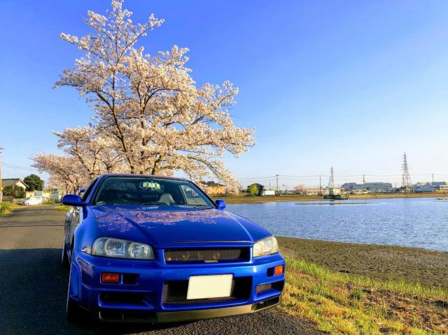 スカイラインとはどのような車？現行モデルの基本スペックを紹介