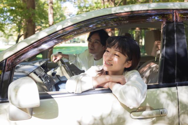 カムリとクラウンならどっち派?比較とトヨタ車以外のセダン3選