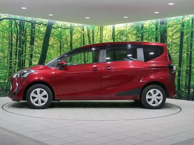 トヨタ シエンタの170系はどのような車?魅力やグレードごとの特徴を解説