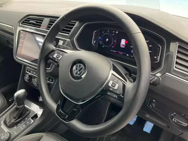 フォルクスワーゲンのクロスゴルフはどのような車？おすすめの現行車種も紹介