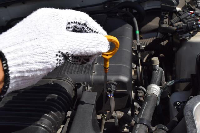 軽自動車のブレーキオイル交換はいつ?費用を安く抑えるポイントもご紹介