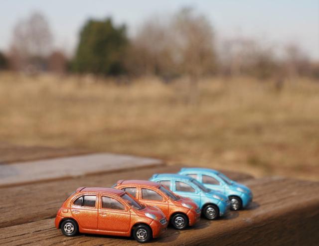 スズキ「ジムニー」と日産「キックス」の特徴や違いは?軽SUV車の魅力も解説
