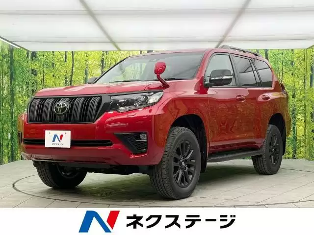 車のグローブボックスの正しい使い方は?注意点や収納力抜群の車種5選