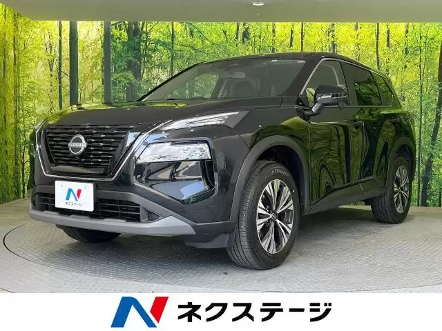 車のグローブボックスの正しい使い方は?注意点や収納力抜群の車種5選