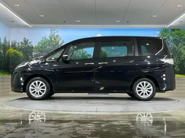 マツダ ビアンテのサイズは大きい?室内空間の広さや魅力を解説!