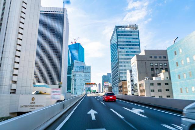 カローラツーリングの燃費はどのくらい?競合車種との燃費の違いも比較