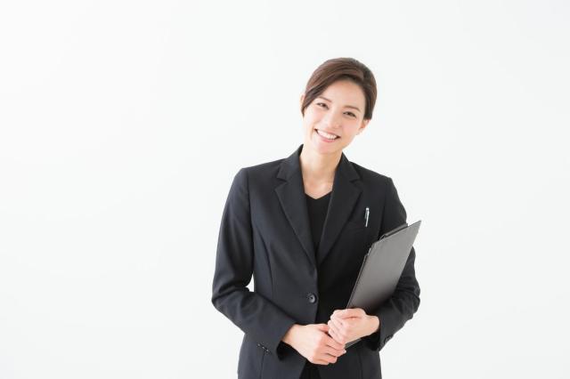 キャラバンは快適な広さが特徴のワンボックスカー！特徴や基本スペックを紹介