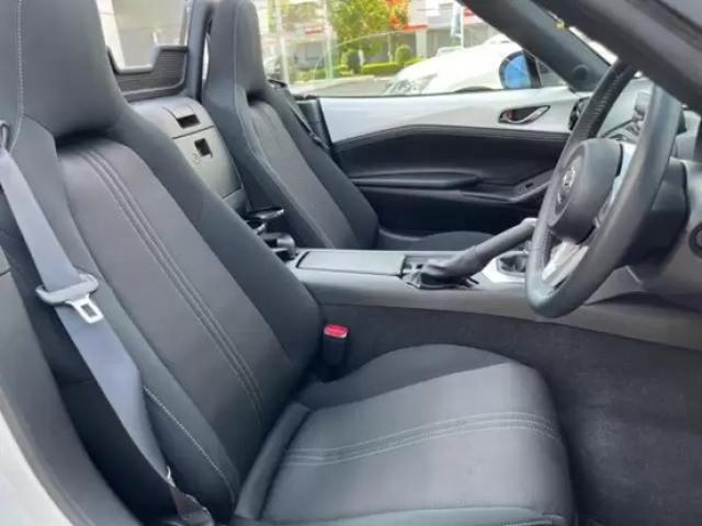 現行マツダ ロードスターの内装・外装を画像とともに紹介!歴代モデルも解説