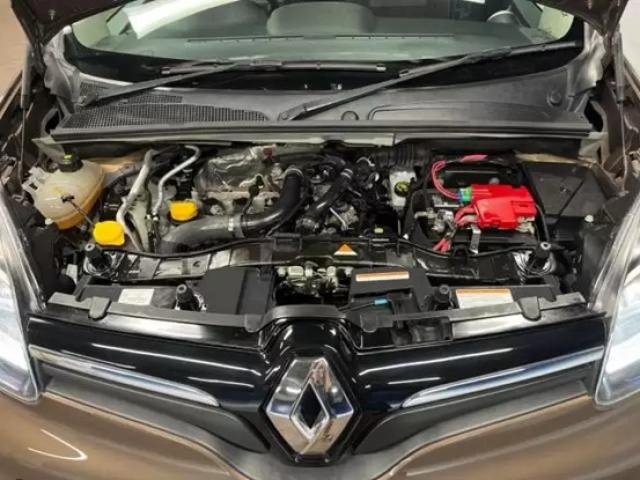 カングーの内装・外装を徹底解剖！スペックや価格もチェックしよう