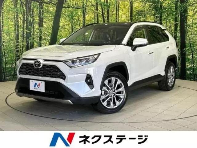 RAV4のボディカラーラインアップは？選び方のポイントや内装カラーも紹介