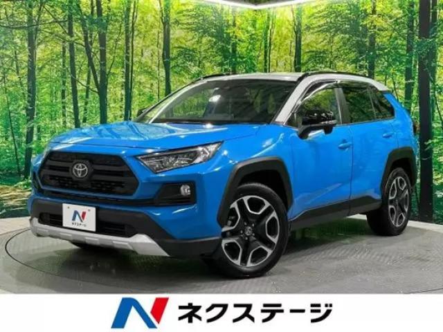 RAV4のボディカラーラインアップは？選び方のポイントや内装カラーも紹介