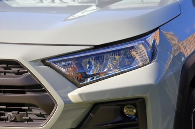 RAV4のボディカラーラインアップは？選び方のポイントや内装カラーも紹介