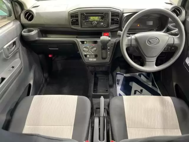 ミライースは優れた低燃費が特徴の軽自動車！現行モデルのスペックを