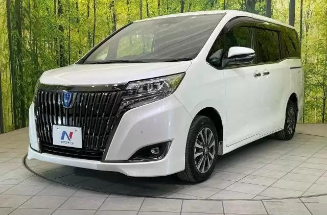 エスクァイアは高級感の漂う上級ミニバン！全グレードのスペックを紹介