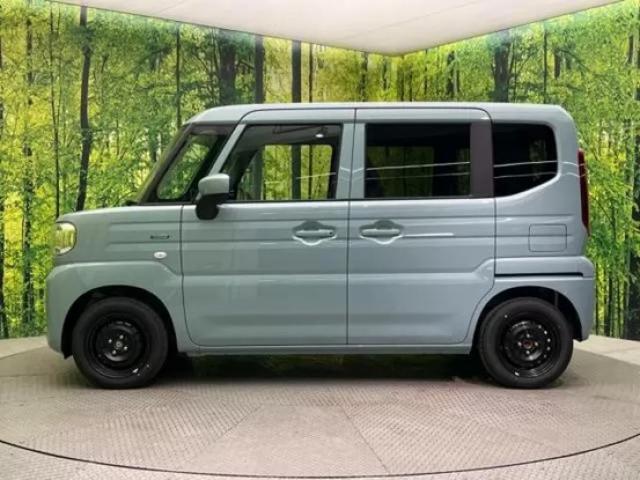 スペーシアのサイドビュー