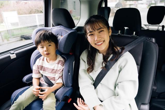 ランドクルーザープラドはトヨタが誇るライト系SUV！基本スペックを紹介