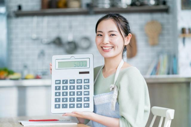 ランドクルーザープラドはトヨタが誇るライト系SUV！基本スペックを紹介