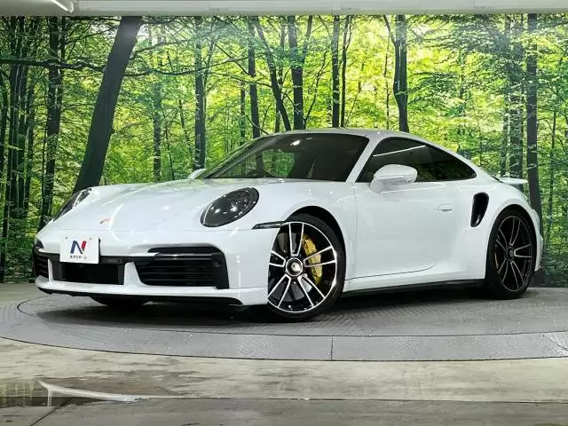 ベントレーの新型「マリナー バトゥール」が登場！デザインや魅力を紹介