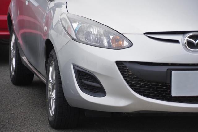 旧型デミオってどんな車？MAZDA2との関係性や違いを解説