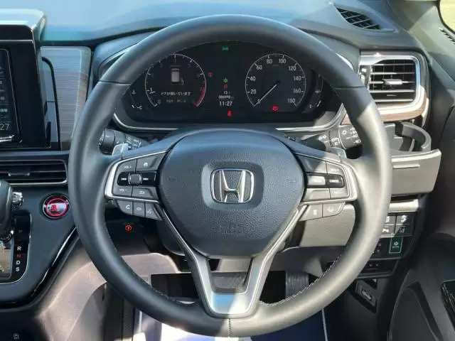 オデッセイに新グレードが登場！復活による変化と歴代の特徴を徹底解説