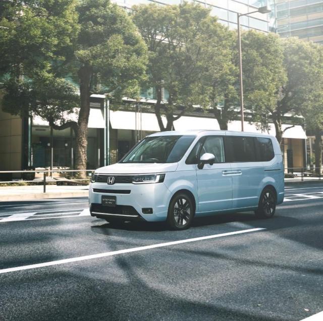 ステップワゴン新型情報まとめ！2022年に発売されたモデルの特徴や魅力は？