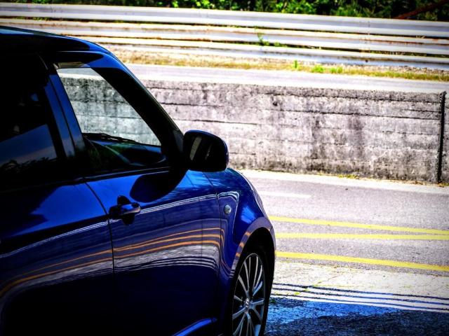 青色も選べるスイフトのカラーバリエーションは?中古車しか選べない青もある