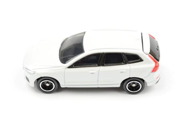 ジープ・レネゲードの内装特集!魅力的なポイントや装備が分かる