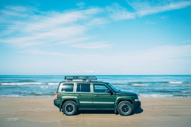 ジープ・レネゲードの内装特集!魅力的なポイントや装備が分かる