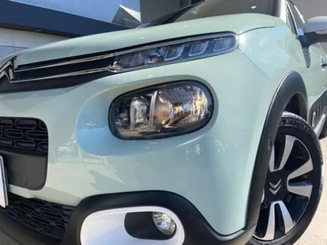 シトロエンのコンパクトカー「C3」の魅力。高性能な都会派モデルの実力とは