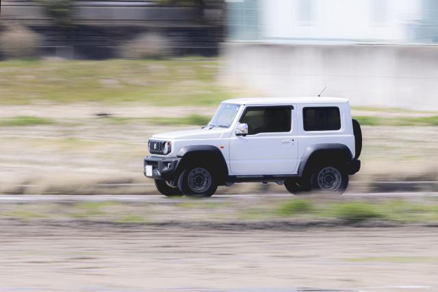 ジムニーシエラの乗り心地は?選ぶ魅力や注意しておきたいポイント