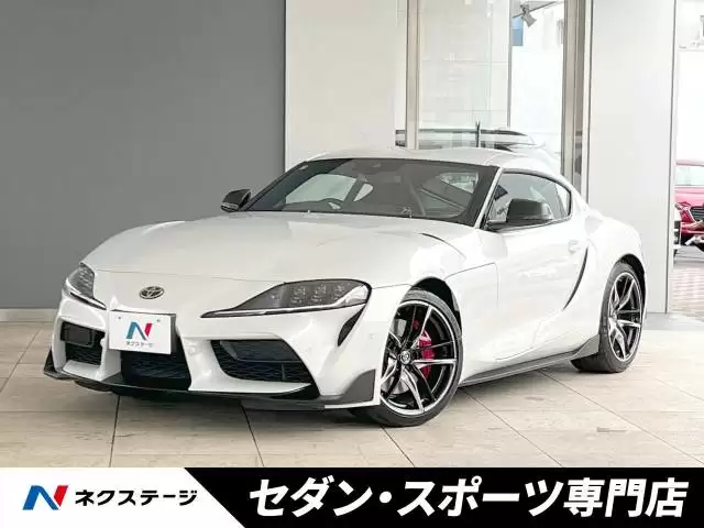 日産 GT-Rの内装はココがスゴい!機能やグレードごとの魅力を紹介