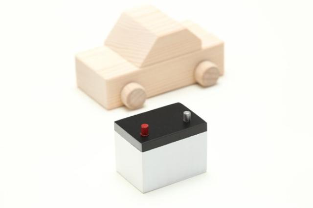 カーバッテリーの交換時期・方法【カーバッテリーの基礎知識】