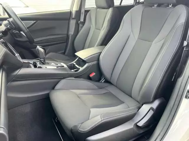 レヴォーグは合計8色!ボディカラーの選択肢と色選びのポイントをご紹介