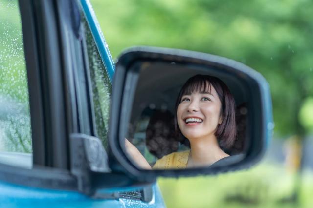 ワゴンRカスタムZはどのような特徴を持つ車？基本情報やライバル車を紹介