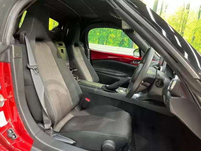 ロードスターの燃費はどのくらい？性能を高める工夫やライバル車との比較も