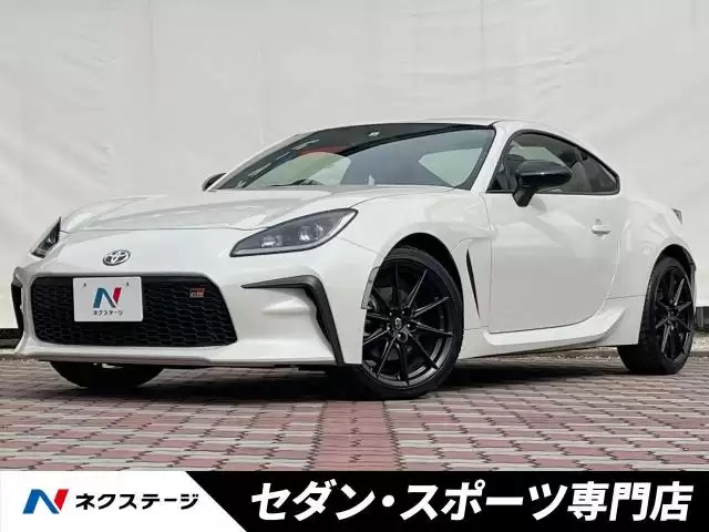 ロードスターの燃費はどのくらい？性能を高める工夫やライバル車との比較も