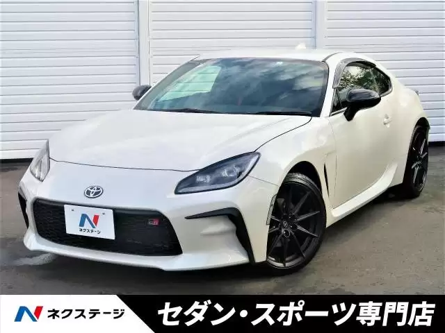 スバルBRZの燃費はどのくらい？ライバル車との違いを徹底調査